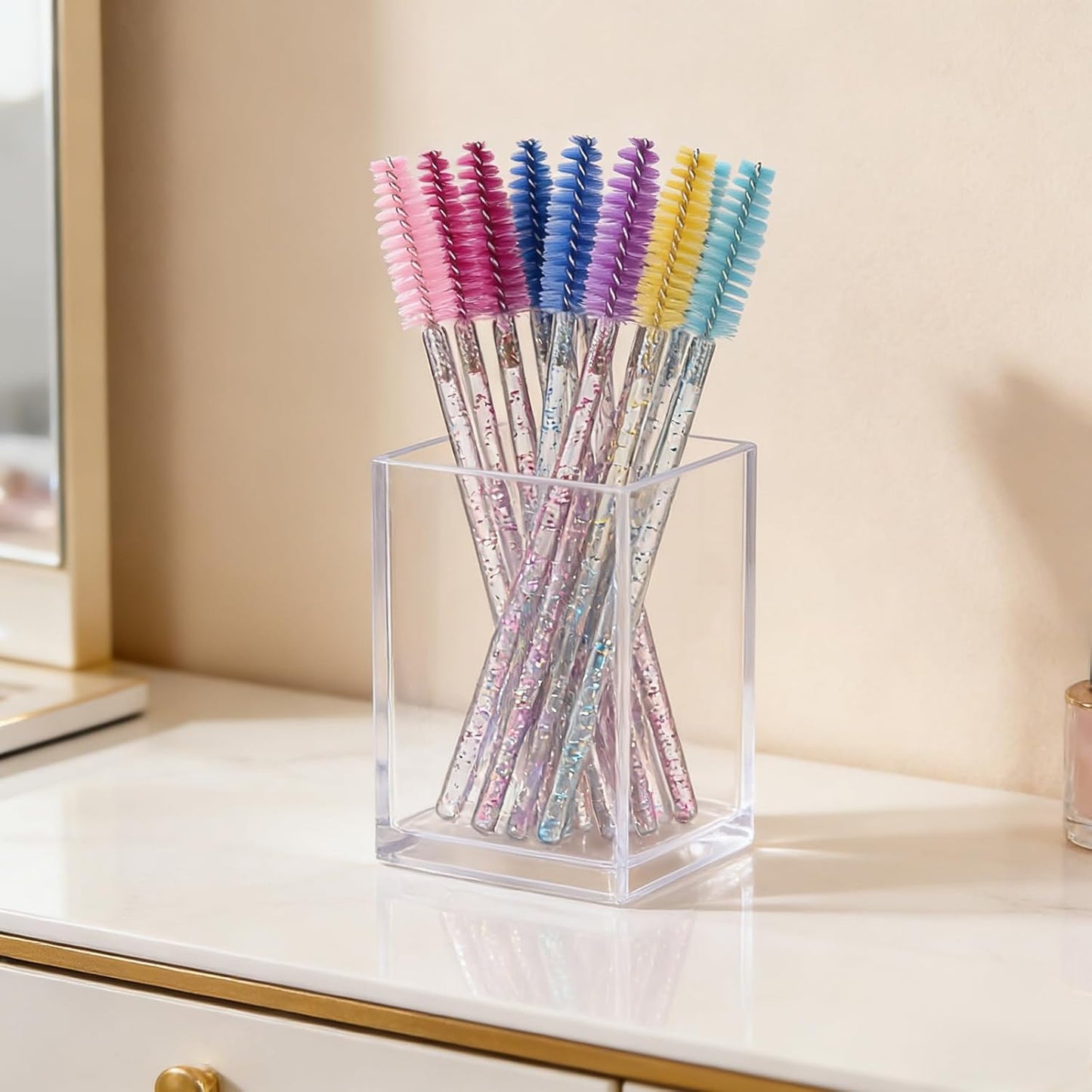 Elevate Your Makeup Game with the 100-Piece Disposable Eyelash Brushes and Mascara Applicator Kit - Perfect for Flawless Lashes and Brows!